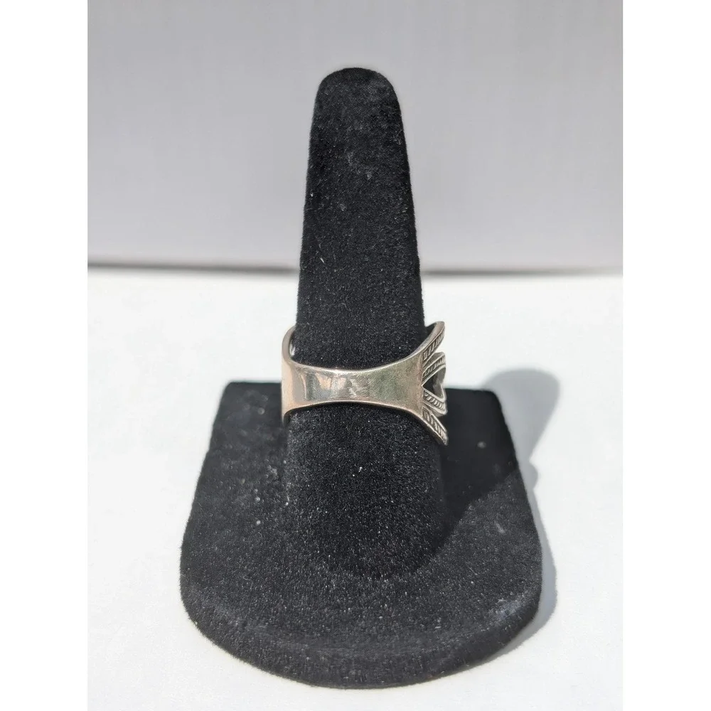 Sarda intricately designed
